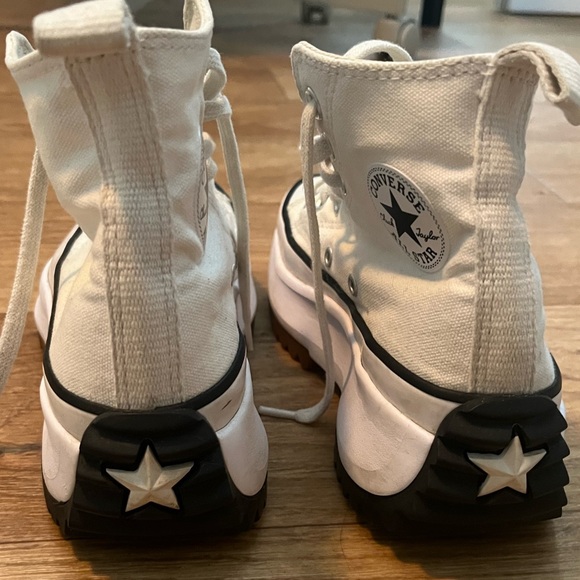 Converse - Picture 3 of 4